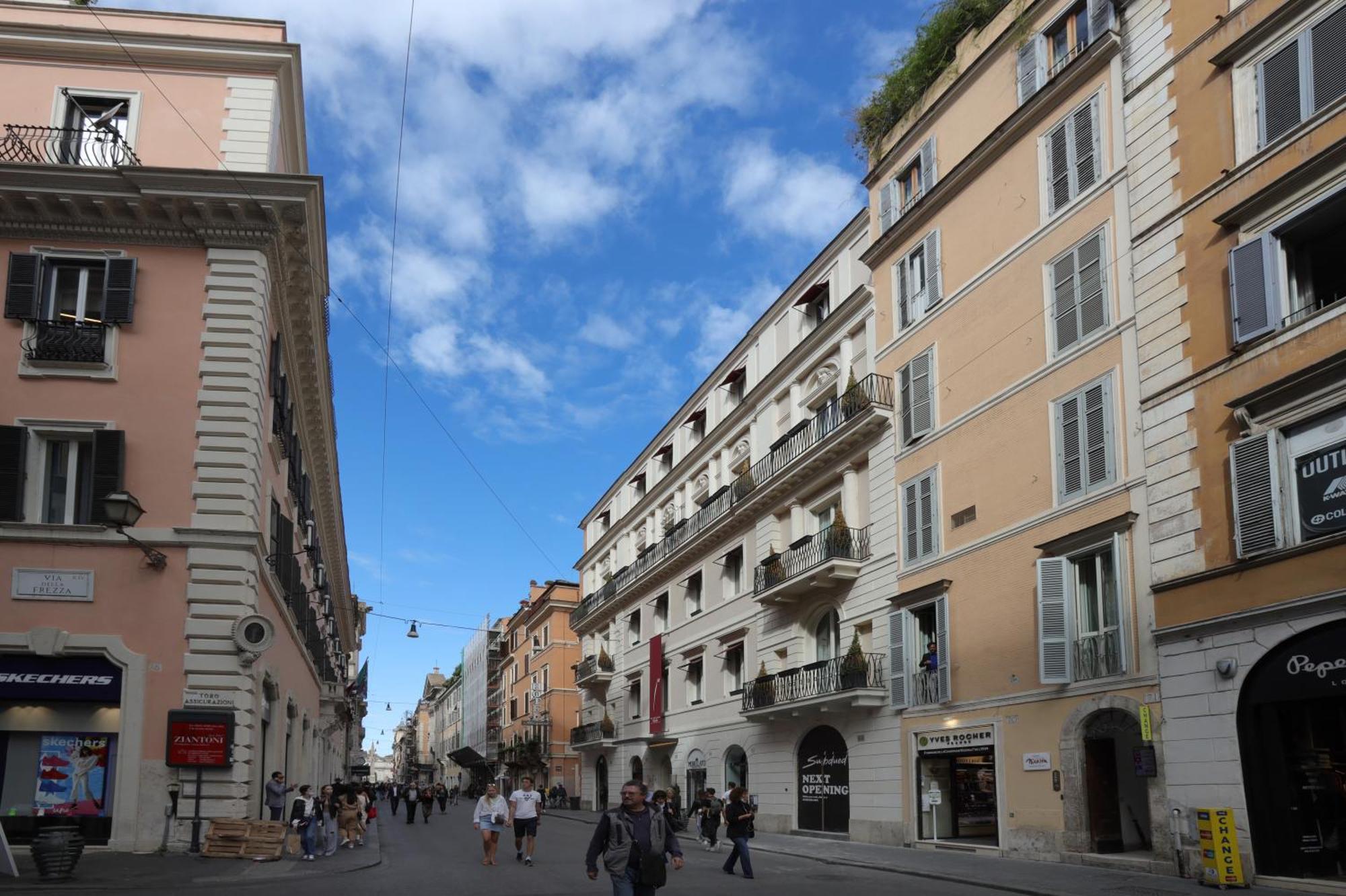 Nsm 71viadelcorso Con Terrazzo Apartamento